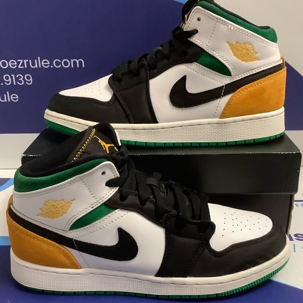 Air Jordan 1 Mid Oakland Kids 4.5y